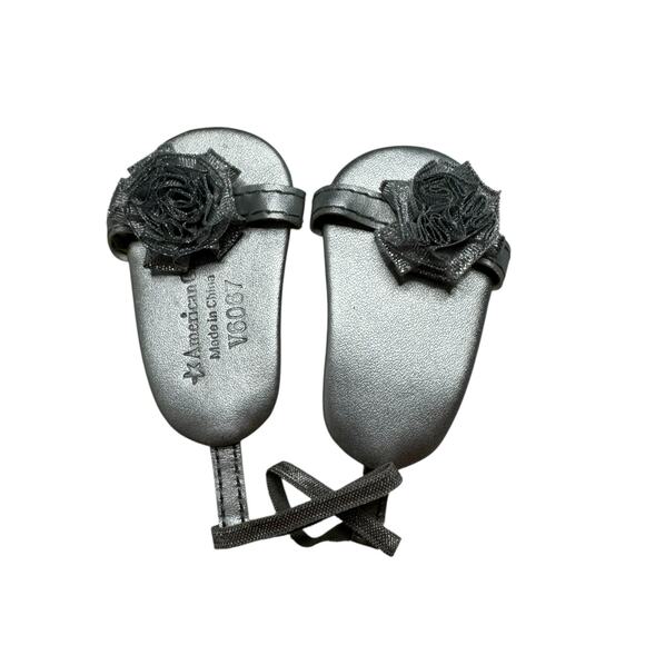 AMERICAN GIRL Silver Ankle Strap Heeled Sandals for 18” Doll Fancy Event Flower - Picture 7 of 8
